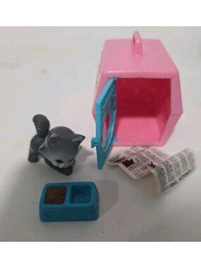 Vintage Kenner 1992 Littlest Pet Shop LPS Frisky Kitty w/Cozy Carrier Grey Cat